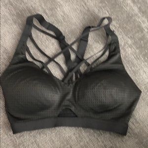 Victoria’s Secret bra top sports m black strappy